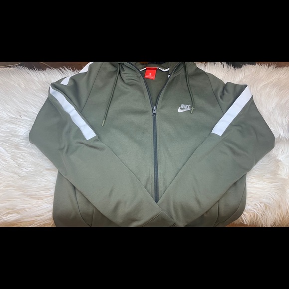 nike tribute hoodie grey